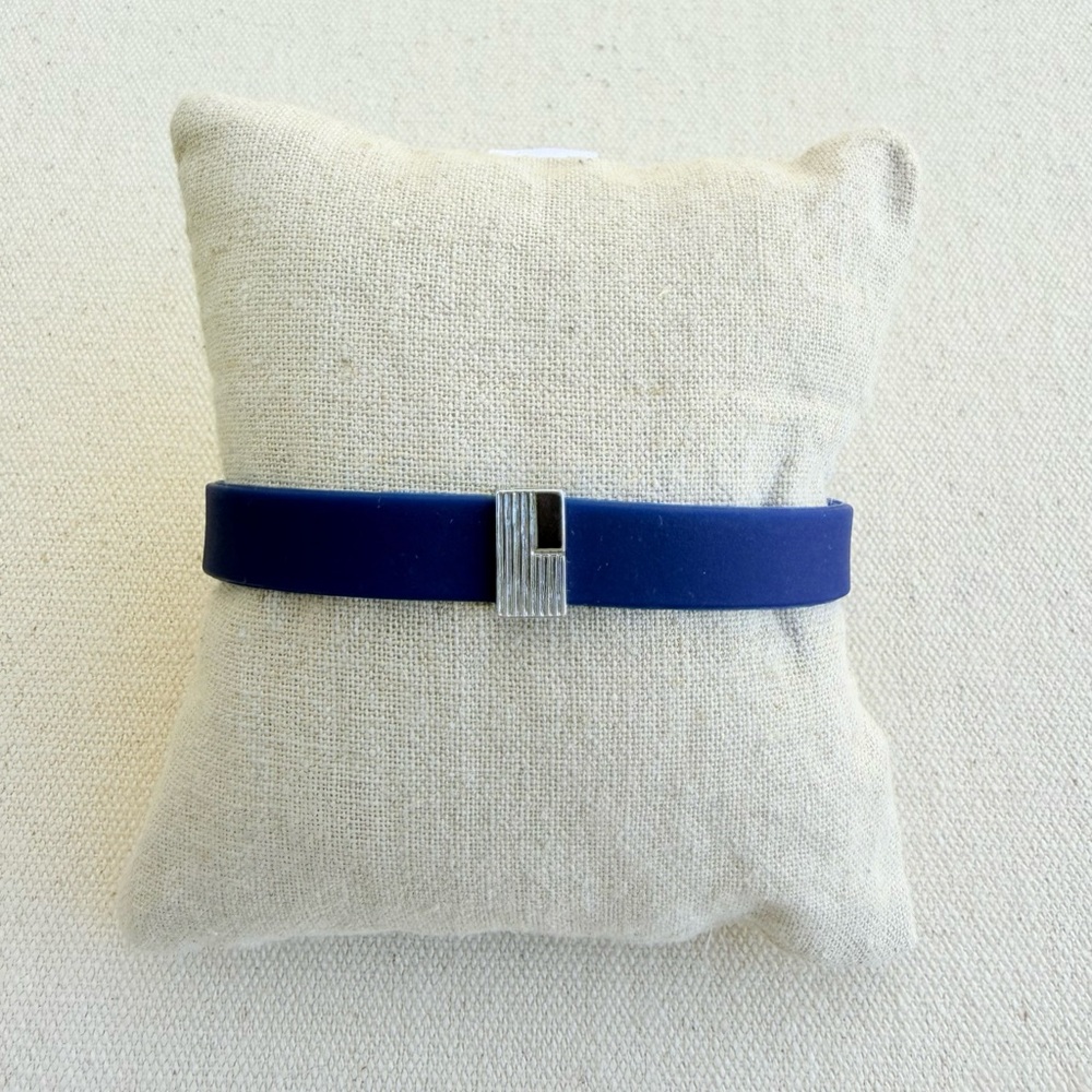 *Silver Flag Charm Bracelet Set* KEEP COLLECTIVE Retired Navy Silicone Band